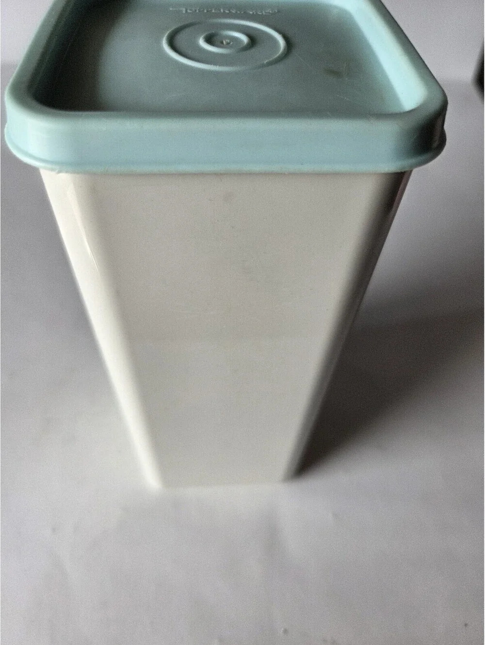 Tupperware Velveeta Block Cheese Keeper 2pc SG2